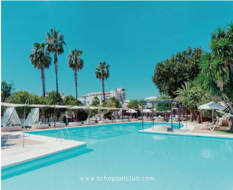 Piso Con 2 Habitaciones, 2 Terrazas Y Piscina Torremolinos Exterior foto